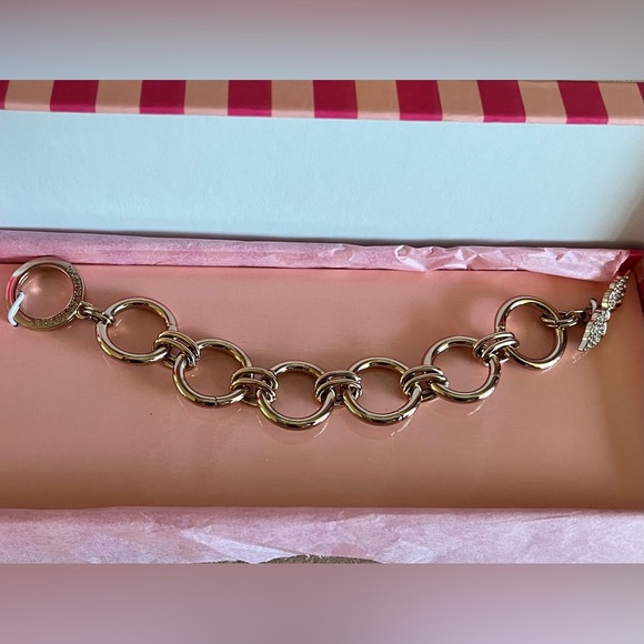 HP 🥳💥 Victoria's Secret Vintage Angel Wings Bracelet New with Tags - Picture 4 of 9